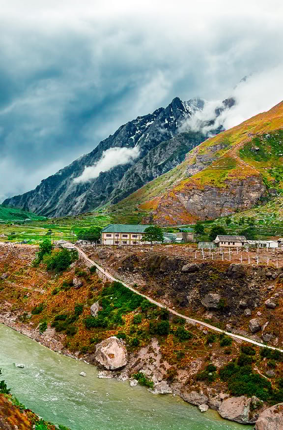 Community Based Affordable Flood Early Warning System Mob –