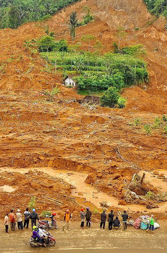 Gis Based Landslide Susceptibility Mapping Mobile Banner –